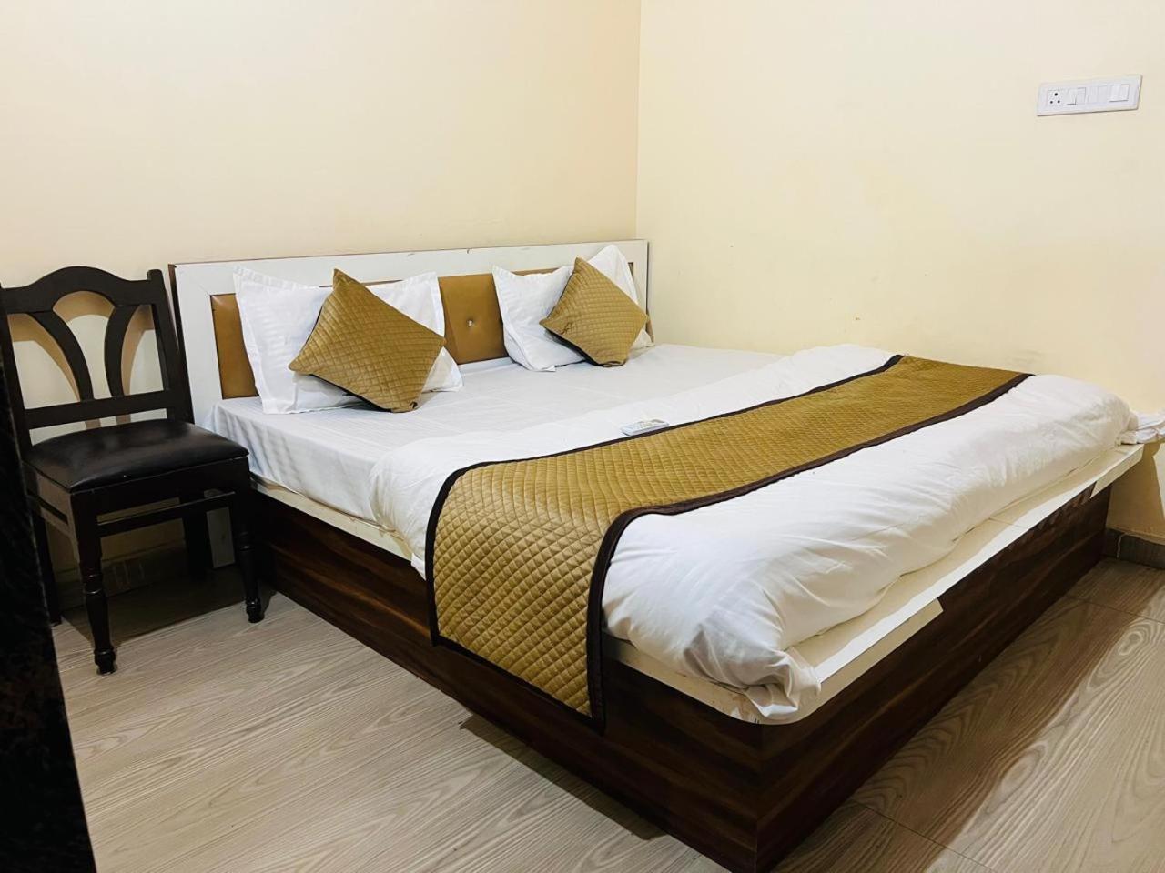 Hotel Shyam Sarover And Restaurant Ringas Exterior photo