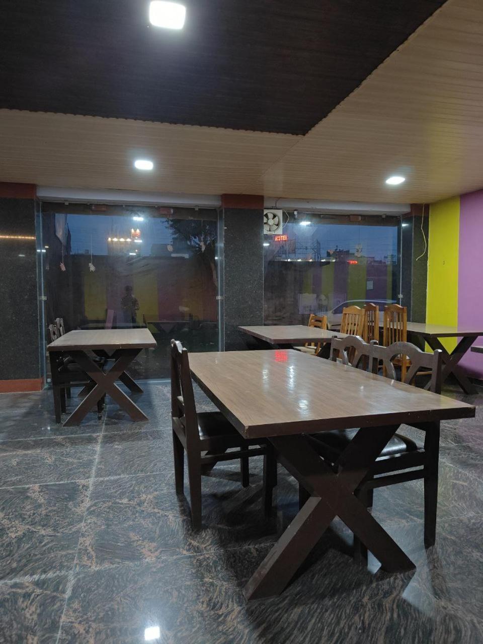 Hotel Shyam Sarover And Restaurant Ringas Exterior photo