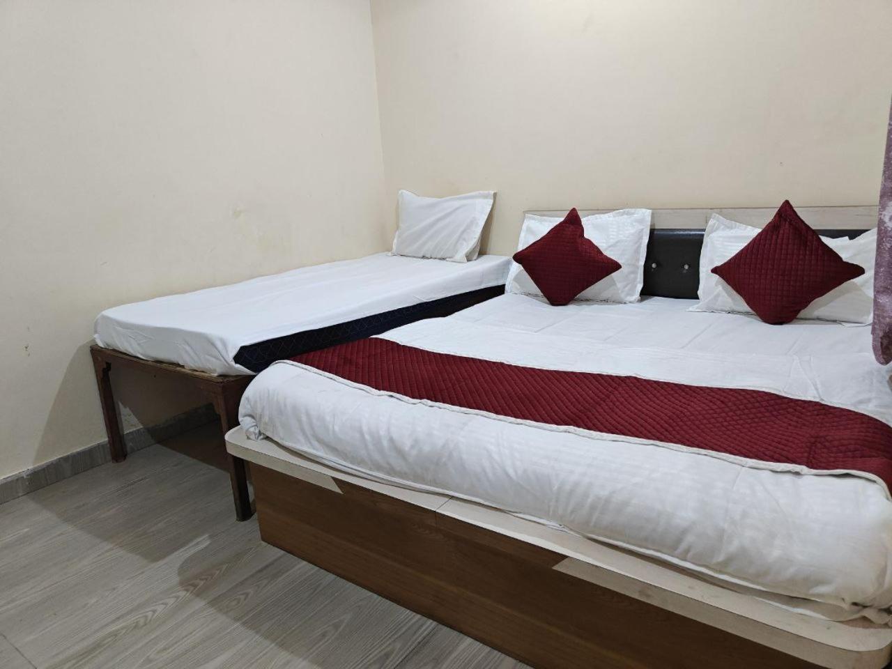 Hotel Shyam Sarover And Restaurant Ringas Exterior photo